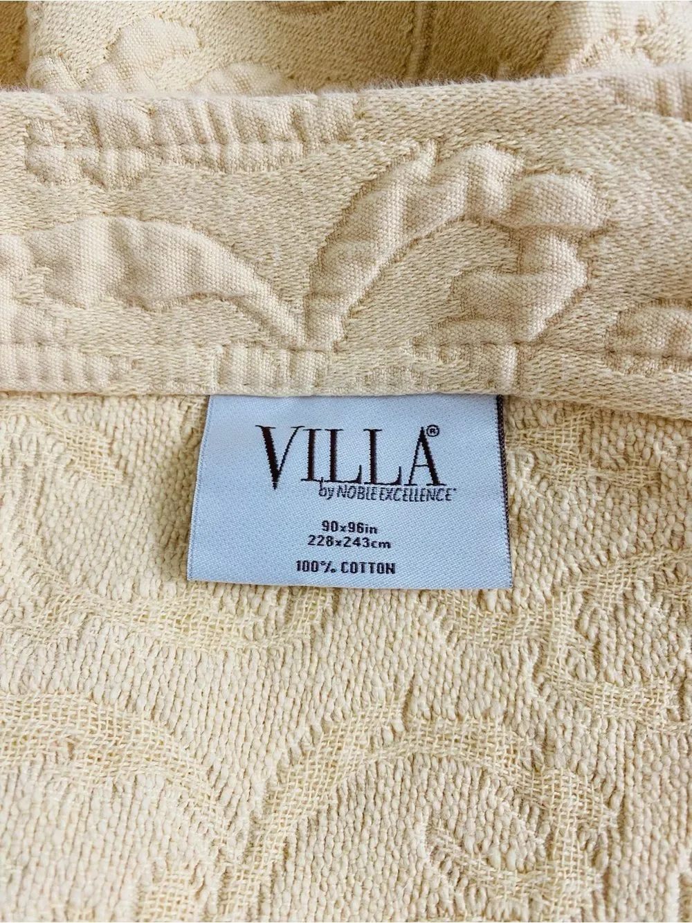 Matelasse’ /Damask Vtg Golden blond 100% cotton Portugal